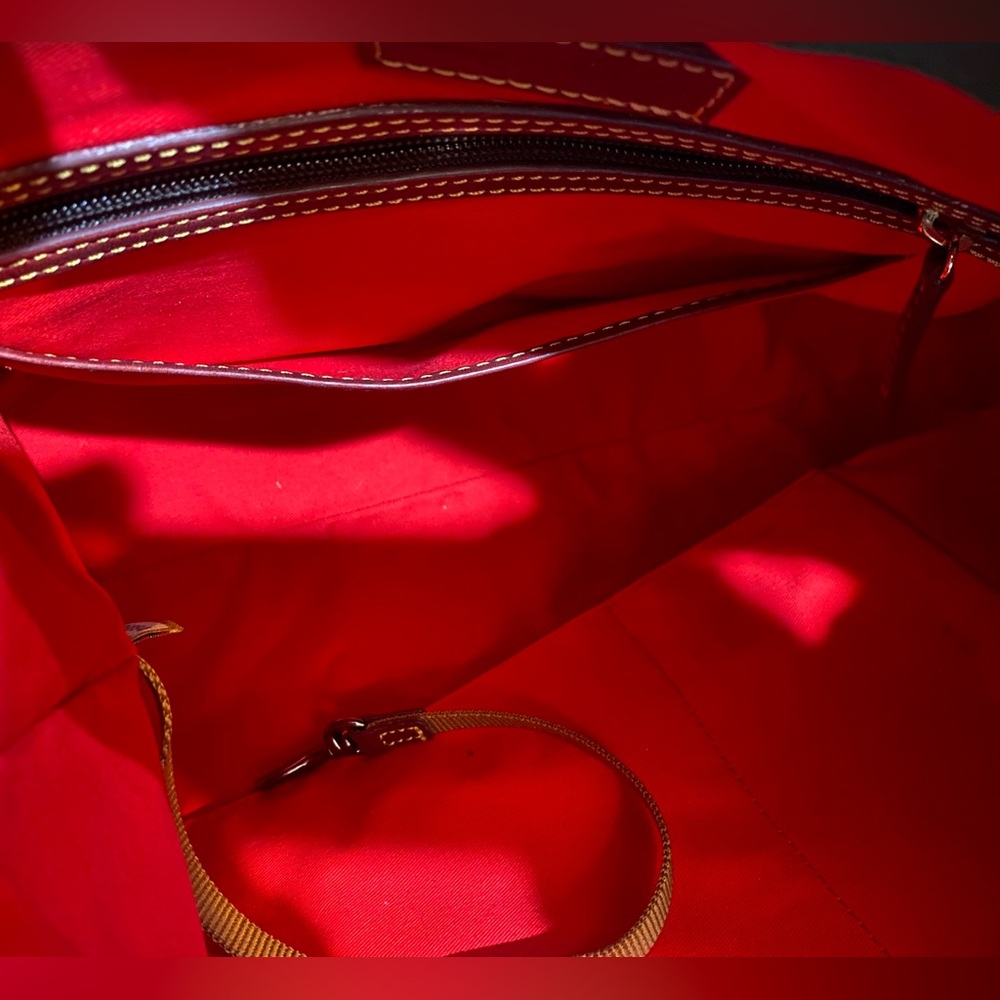EUC DOONEY & BOURKE COOPER Chestnut Premium Florentine Leather Hobo (EXCELLENT) - Picture 12 of 13